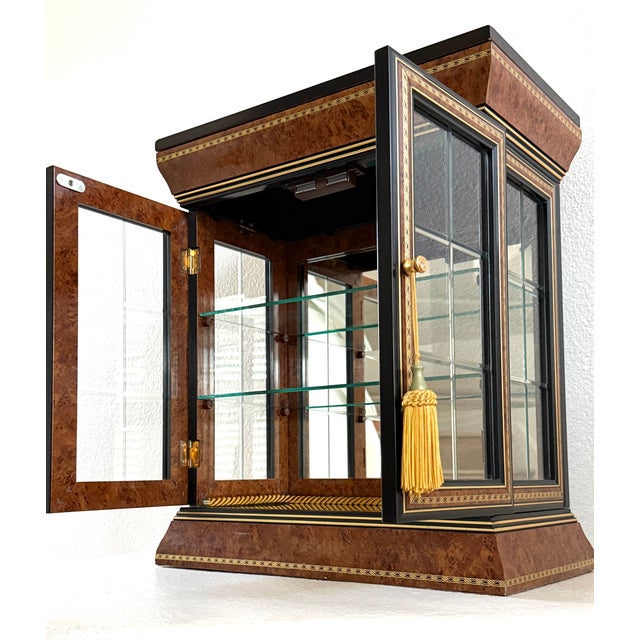 A Vintage Style Double Glass Mirrored Burl Curio Inlaid Marquetry Made in Italy For Sale - Image 11 of 11