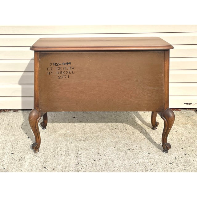 1970s Vintage Drexel Country French Louise XV Rococo Style Commode For Sale - Image 5 of 6