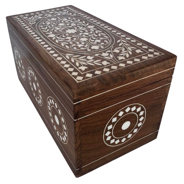 1960s Mid Century Teak Inlay White Hard Wood Dowry Box For Sale In Los Angeles - Image 6 of 12