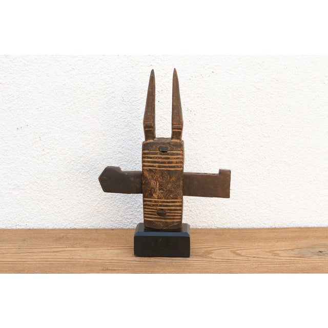 19th Century Tribal Dogon Door Lock With Twin Spires For Sale - Image 5 of 7