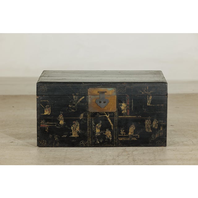 Mid 20th Century Black Chinese Lacquered Blanket Chest with Hand-Painted Figural Scenes For Sale - Image 18 of 18