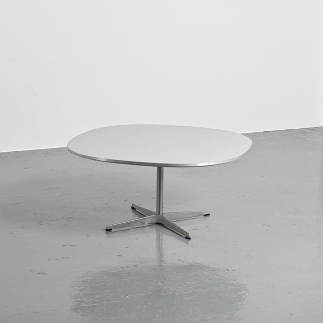 Coffee Table by Arne Jacobsen for Fritz Hansen, 1970 For Sale - Image 15 of 15