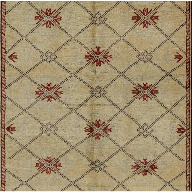 Vintage Turkish Cross-Hatch Trellis Design Oushak Rug by Keivan Woven Arts 4'2 X 9'7 For Sale - Image 4 of 9