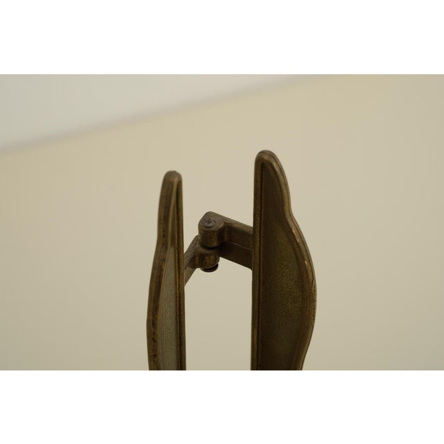 Mid-Century Modern Vintage Brass Plate Stand, 1960s For Sale - Image 3 of 7