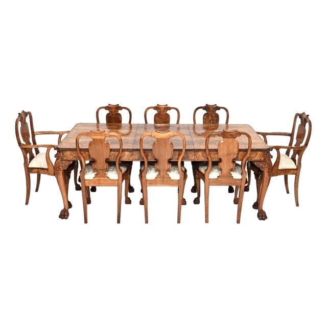 Vintage Queen Anne Style Dining Table and Chairs in Burr Walnut, 1920, Set of 9 For Sale