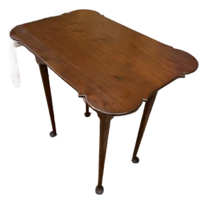 Late 20th Century Eldred Wheeler Queen Anne Style Cherry Porringer Top Tea Table