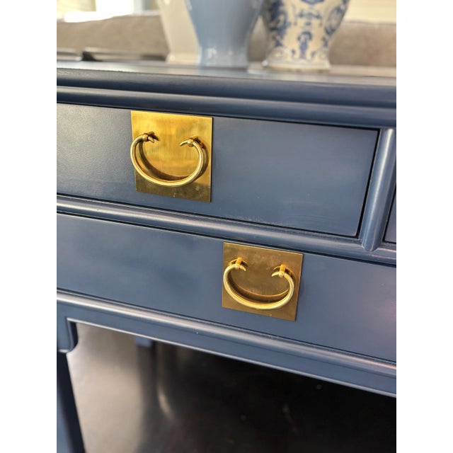 Late 20th Century Coastal Blue Chinoiserie Chic Pagoda Style Credenza by Century For Sale - Image 9 of 12