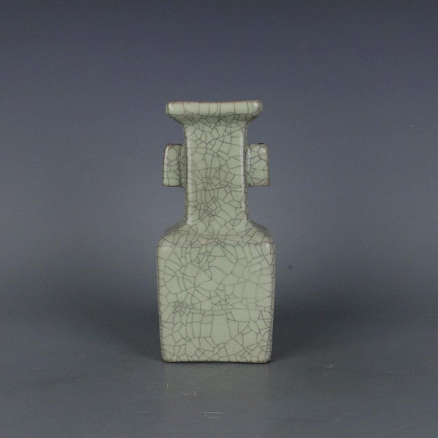 Early 20th Century Chinese Ceramic Vase Guan Ware Crackle Glaze Celadon Double Ears Vase For Sale - Image 5 of 6