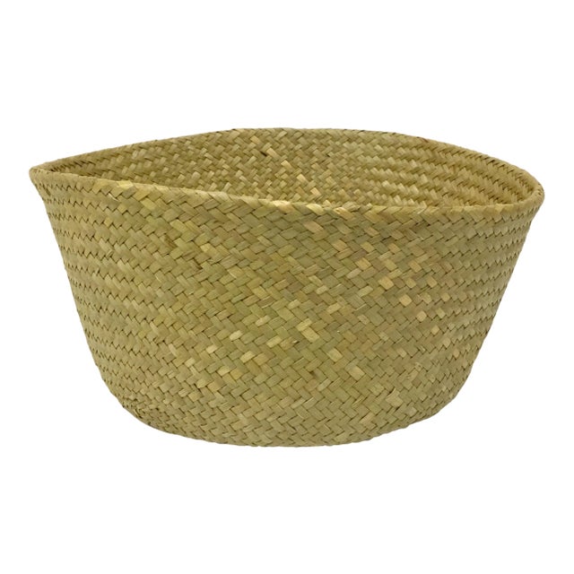 These collapsible straw baskets are super cool. Use them in your living space to hold a planter, or some magazines. Then...