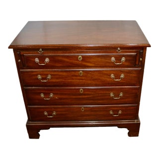 Late 20th Century Henkel Harris Vintage Mahogany Bachelor Chest For Sale