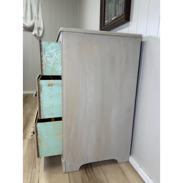 1941 American Elm Three-Drawer Chest in Washed Taupe Finish With Modern Hardware For Sale - Image 4 of 10