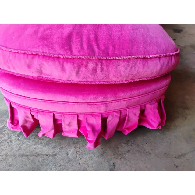 1950s Vintage Hollywood Regency Pink Velvet Armchair & Ottoman With Ruffle Skirt For Sale In Salt Lake City - Image 6 of 7