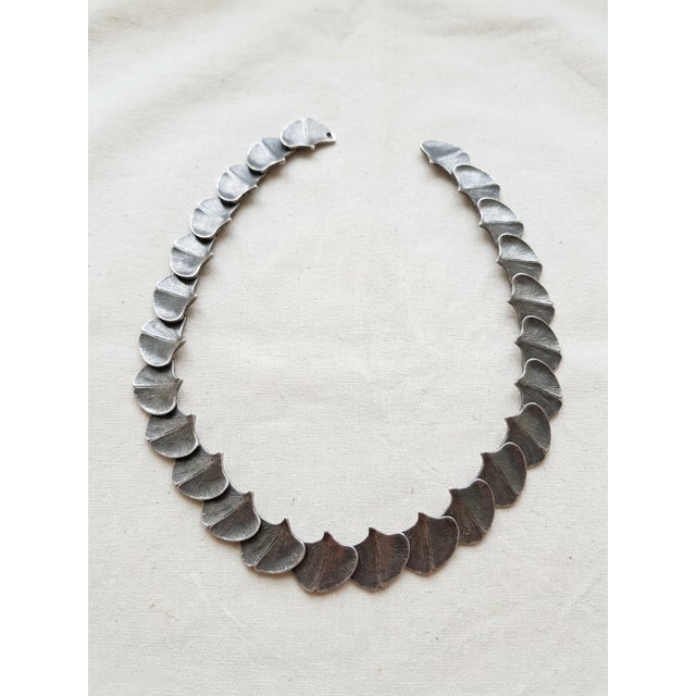 1980s Kinetic Sterling Silver Necklace, 1980s For Sale - Image 5 of 10