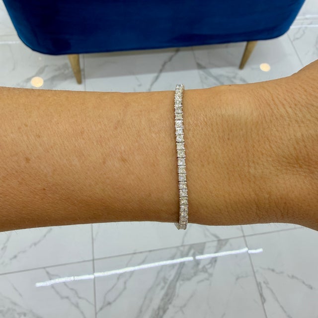 Silver Ladies 18k White Gold 5.84ct Princess Cut Diamond Tennis Bracelet For Sale - Image 8 of 8