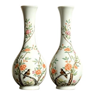 A Pair of Chinese Ceramic Vase,Qianlong Marked Famille Rose Porcelain Vase Hand Painted Flowers and Birds Pattern For Sale