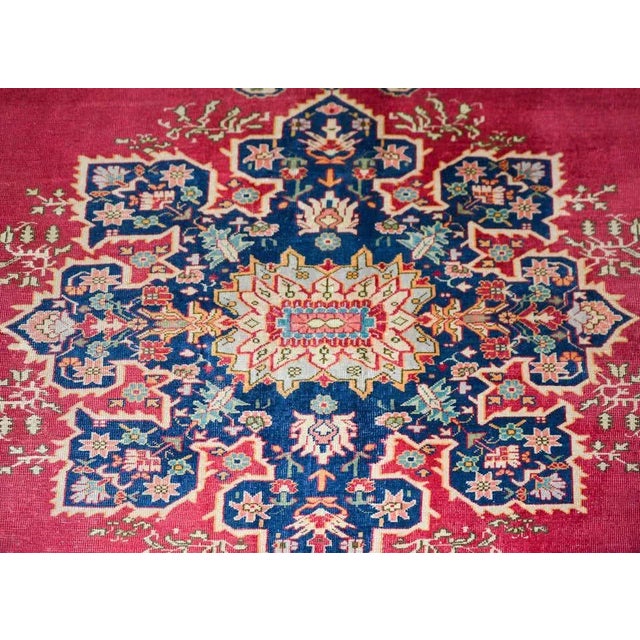1900 - 1909 Early 20th Century Turkish Sparta Serapi Rug For Sale - Image 5 of 13