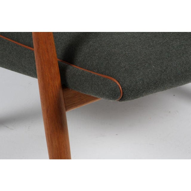 1960s Model Ge-260 Lounge Chair in Oak and Wool by Hans J. Wegner for Getama, 1960s For Sale - Image 5 of 9