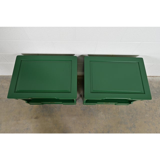 John Widdicomb Mid-Century Modern Hollywood Regency Green Lacquered Nightstands, Newly Refinished For Sale - Image 11 of 13
