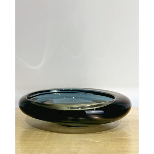 Vintage Twilight Blue Elliptic Bowl by Vicke Lindstrand for Kosta, 1960s, in Good conditions. Designed 1950 to 1959 I have...