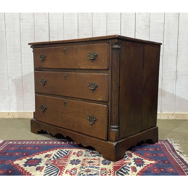Late 19th Century English Oak Chest of Drawers For Sale - Image 15 of 17