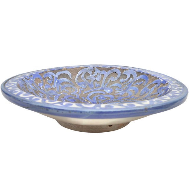 Late 19th Century Moroccan Blue Calligraphy-Patterned Chiseled Ceramic Plate For Sale - Image 9 of 10