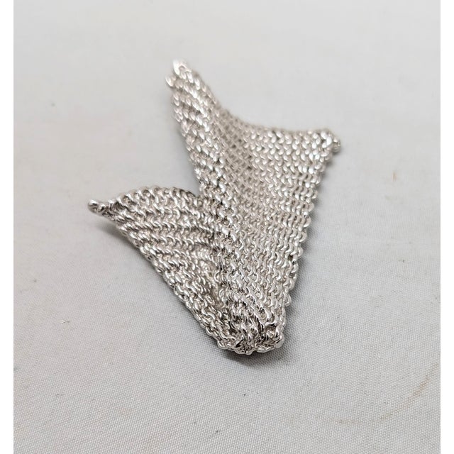 1960s Vintage 1960s Signed Napier Rhodium Plated Brooch For Sale - Image 5 of 6