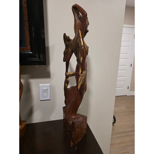 Art Deco 1940s Balinese Polychrome & Lacquered Devata Sculpture - Klungkung Collective For Sale - Image 3 of 12