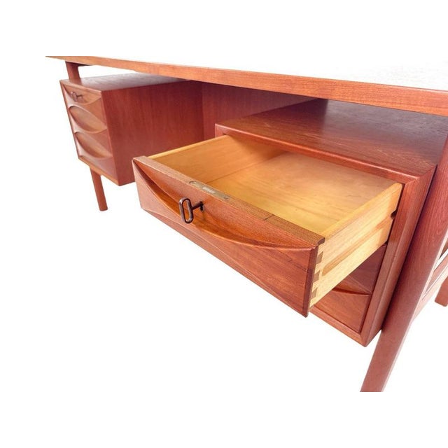 Brown Vintage Model 75 Desk in Teak by Niels Clausen for NC Møbler, Denmark, 1960s For Sale - Image 8 of 11