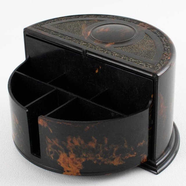Art Deco Art Deco Bakelite Modernist Box by Linsden, England Circa 1925 For Sale - Image 3 of 17