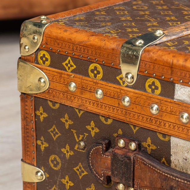 Louis Vuitton Trunk from Louis Vuitton, France, 1930s For Sale - Image 4 of 18