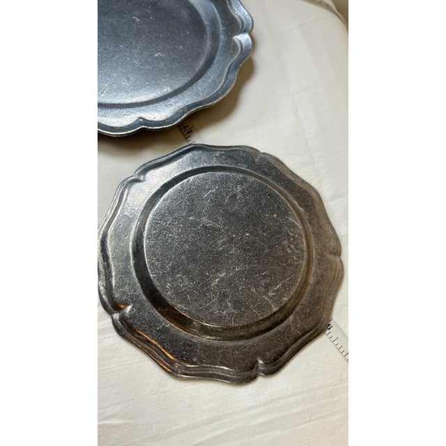 Vintage Pewter Like Charger Plate Set Scalloped Edge Pub Restaurant Ware For Sale - Image 6 of 8