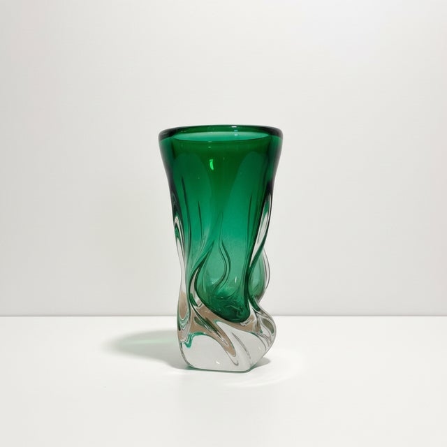 Glass Handblown Art Glass Vase in Green by Josef Hospodka, 1960s For Sale - Image 7 of 7