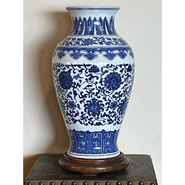 Chinese Mid 20th Century 2" Chinese Blue & White Porcelain Floral Vase with Wooden Stand For Sale - Image 3 of 6