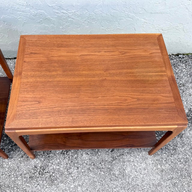 Brown Mid Century Modern “Rhythm” Walnut Side Tables by Lane - A Pair For Sale - Image 8 of 10