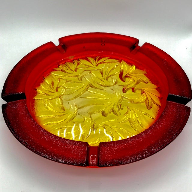 Wayne Husted 1960s Blenko Amberina Cigar Ashtray For Sale - Image 4 of 7