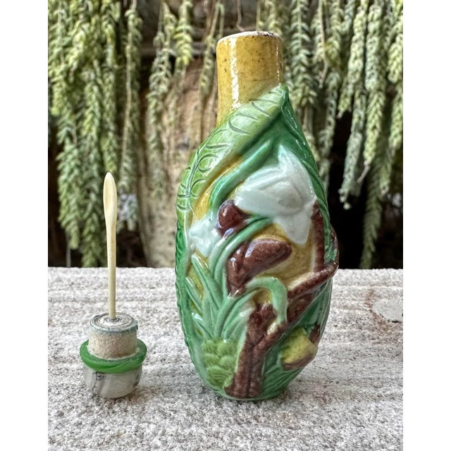 Original 19th Century Chinese Majolica Snuff Bottle Figural Lotus Flower & Ladybug With Spoon Stopper For Sale In San Diego - Image 6 of 12