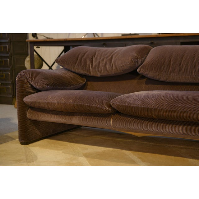 1970s First Edition Maralunga 3-Seater Sofa and Lounge Chairs by Vico Magistretti for Cassina, 1973, Set of 3 For Sale - Image 5 of 17