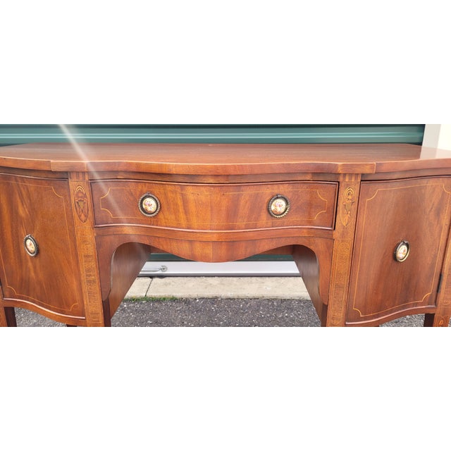 Hepplewhite Style Americana 1920s Vanity For Sale - Image 10 of 16