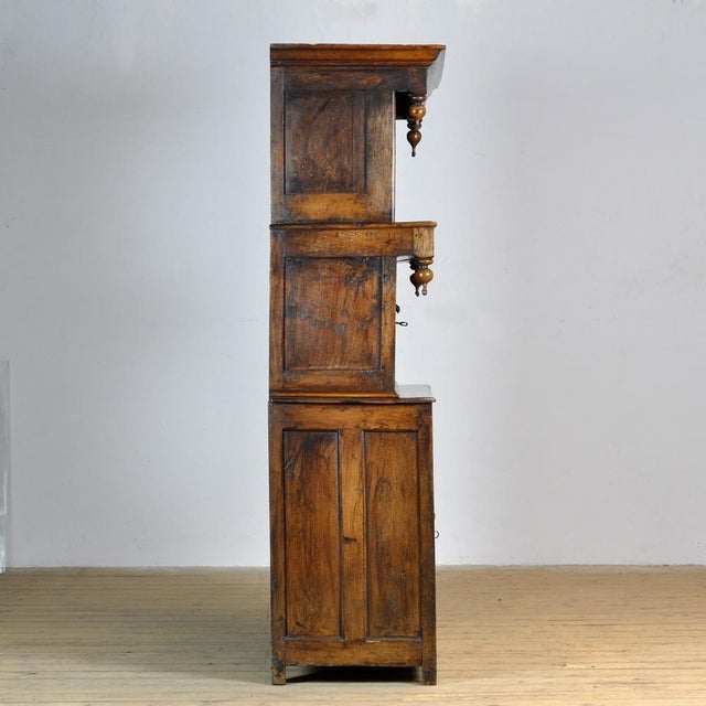Antique Tridarn Cabinet in Oak, 1710 For Sale - Image 18 of 18