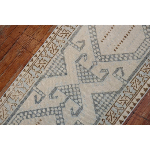 Narrow Neutral Color Persian Runner, Mid-20th Century For Sale - Image 11 of 18