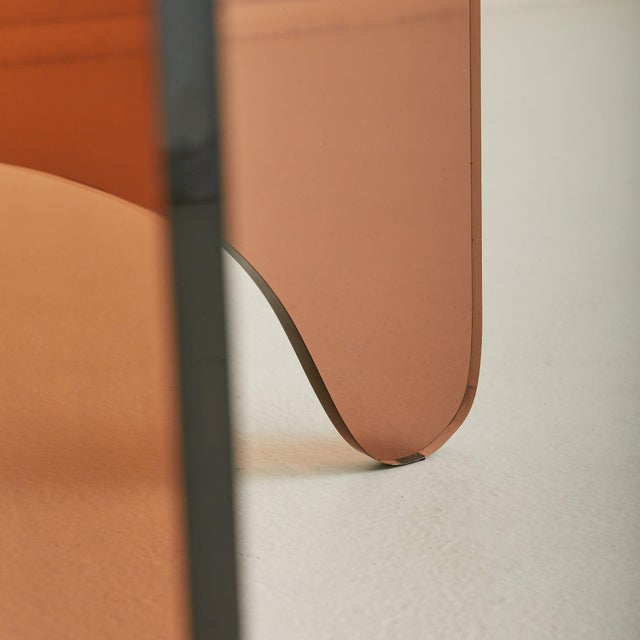 1970s French Amber Smoked Plexiglass Coffee Table in the Manner of Michel Dumas, 1970s For Sale - Image 5 of 18