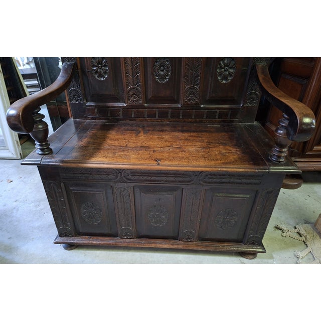 19th Century Renaissance Carved Wooden Storage Bench For Sale - Image 6 of 11