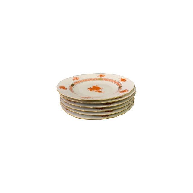 Traditional 1960s Set of 6 Porcelain Herend Plates in Chinese Bouquet Rust Color For Sale - Image 3 of 8