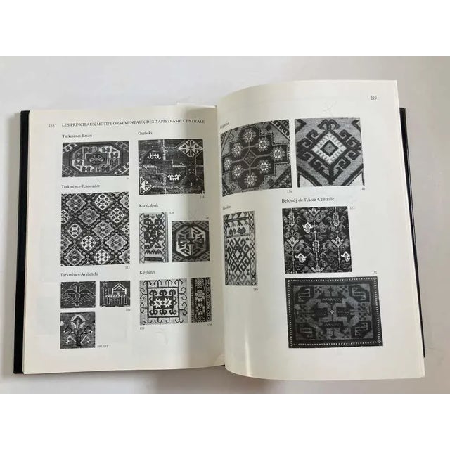 Vintage Rugs of Kazakhstan French language harcover book Les tapis d'asie centrale et du kazakhstan (Français) Relié – 1...