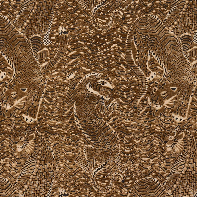 SAMPLE - Schumacher Tigress Velvet Fabric In Gold For Sale