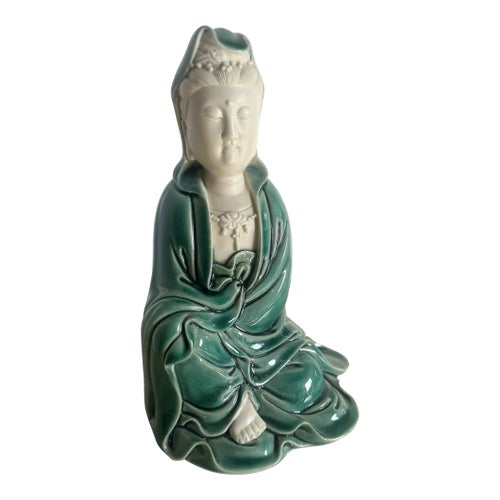 Chinese Green and White Porcelain Quin Yan Sculpture