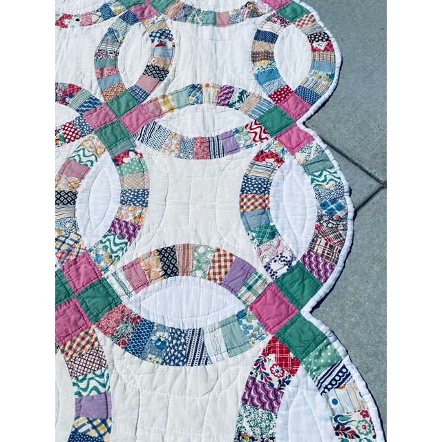 1930s Double Wedding Ring Quilt For Sale - Image 5 of 7