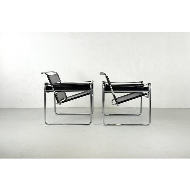 Mid-Century Modern Wassily Armchair by Marcel Breuer for Gavina, 1960s, Set of 2 For Sale - Image 3 of 13