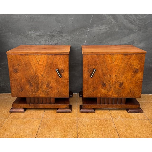 Art Deco Nightstands with Figured Wood Veneer, 1940s, Set of 2 For Sale - Image 6 of 18