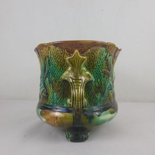 Ceramic Barbotine Cache Pot from Faïencerie de Nimy, 19th Century For Sale - Image 7 of 10